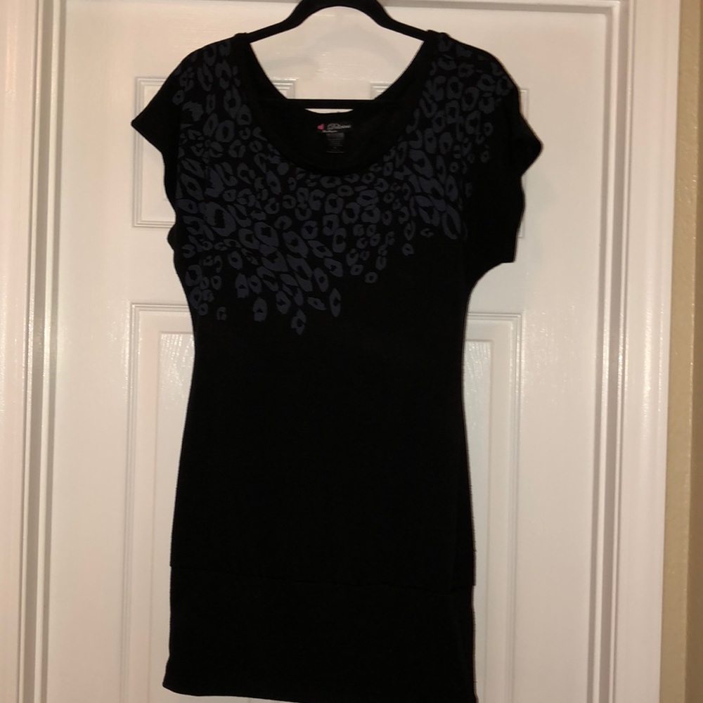 Black tunic shirt dress with gray leopard print